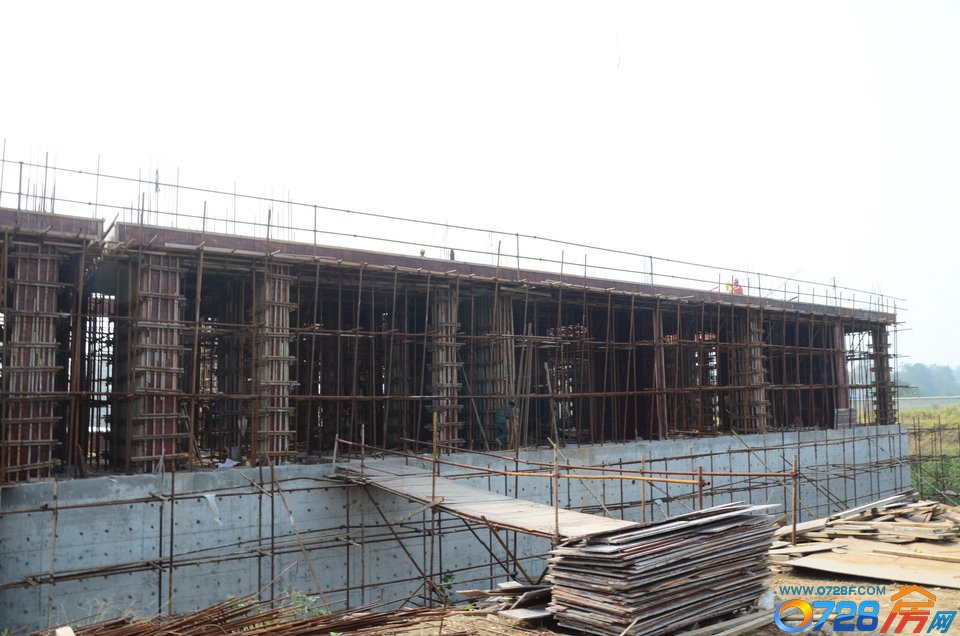 碧水园10月工程进度A号楼已出正负零建至一层