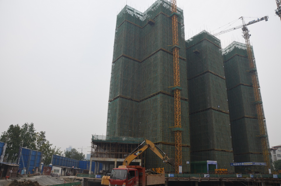 西湖公馆9月工程进度1#楼建至23层