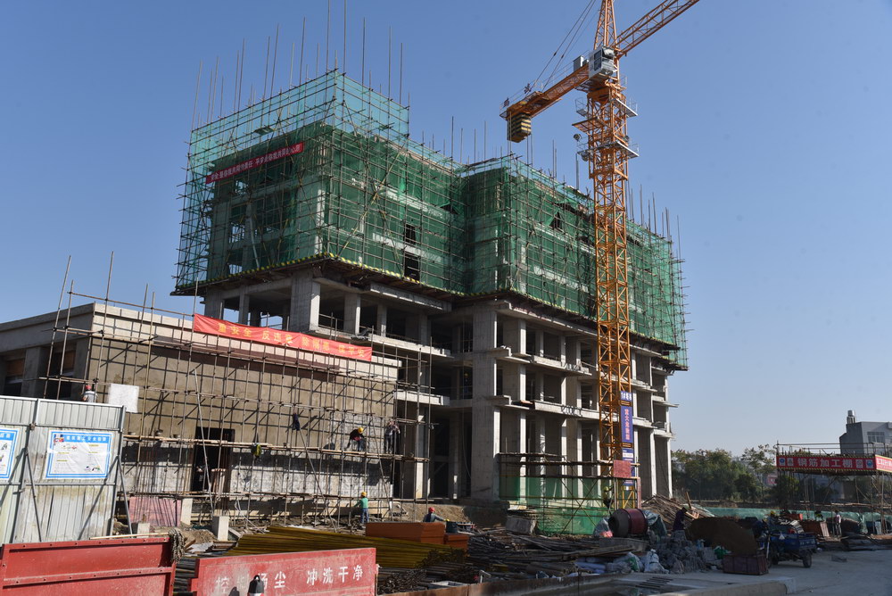 翰林·水木清华2018年10月工程进度1号楼建至第6层