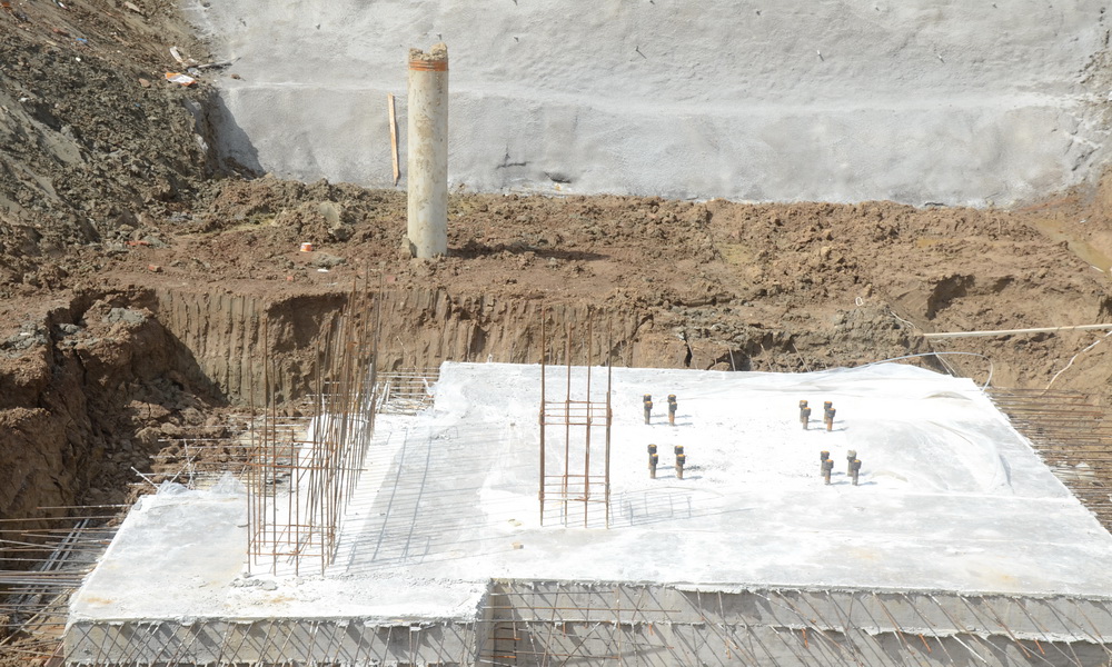 盛世江尚2019-5-20工程进度3号楼塔吊底座已经完成，正在挖基坑