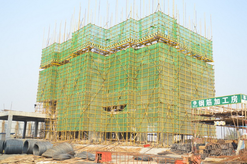 汉旺.世纪城2015年元月工程进度B区5#楼建至5层