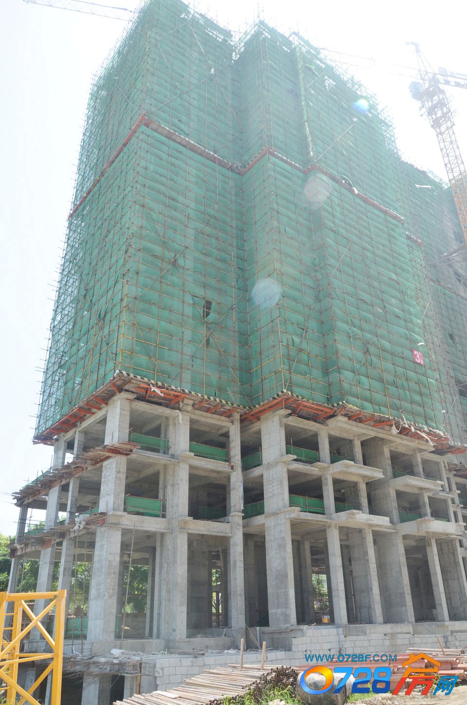鑫龙.中央公园7月份工程进度3号楼已建至第16层