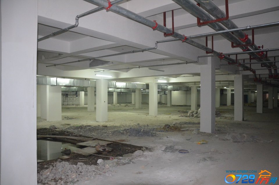 学府名居12月工程进度地下车库已基本完成
