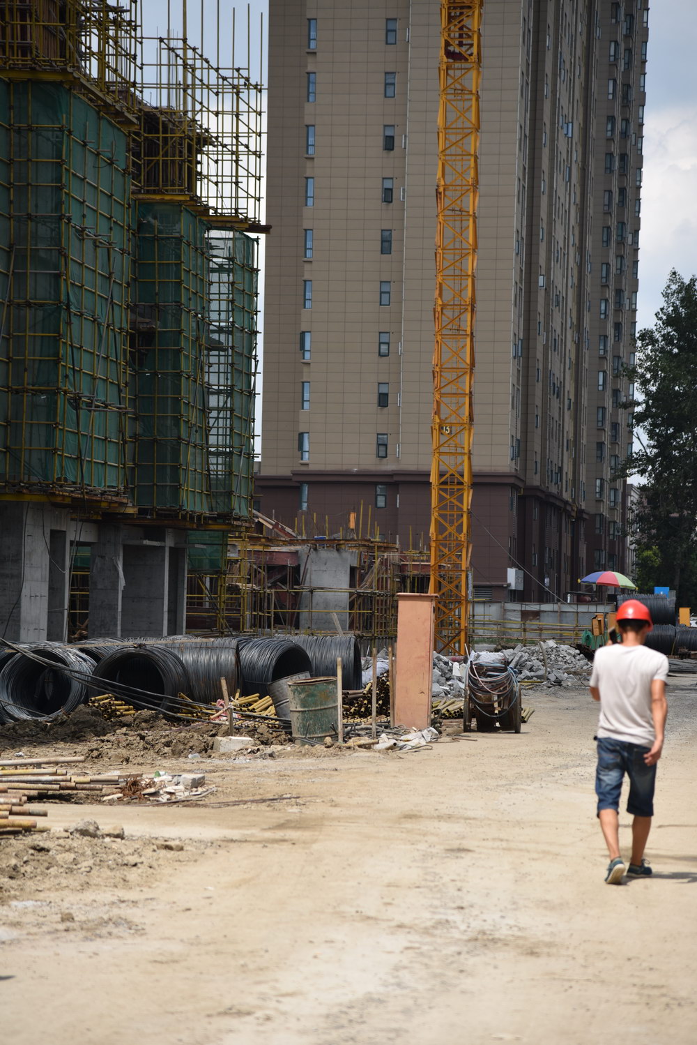 楚天尚城2017-8工程进度15号楼建到第1层