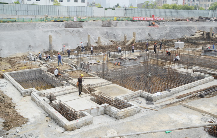碧水园·花畔里2019-4-25工程进度1号楼地下基础施工