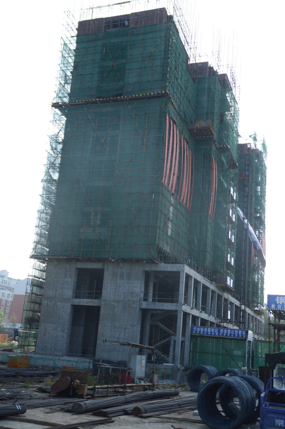 中天国际2019-8-27工程进度2号楼建至12层
