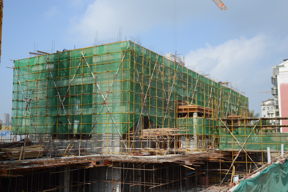 盛世江尚2019-8-27工程进度3号楼建至第三层，共18层