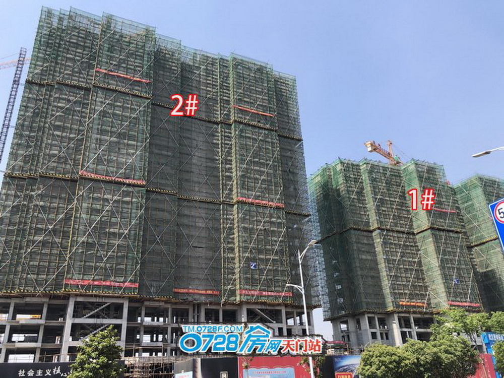 名门2019-5-23工程进度1#楼共33层，已建至16层，2#楼共33层，已建至22层.