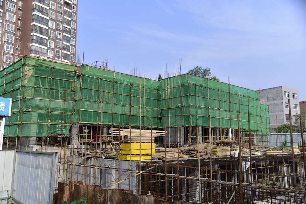 佳鑫·名著2020年11月工程进度1号楼正在建第3层