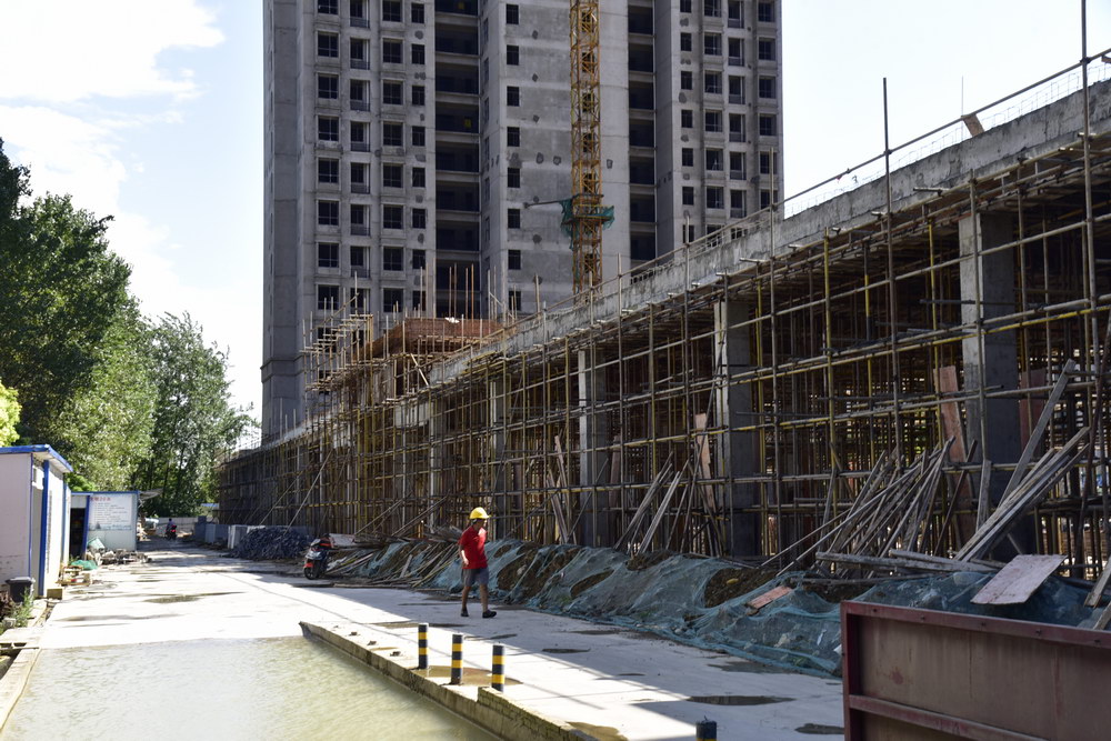 汉旺.世纪城2021年7月工程进度1、5号楼沿街底商已经封顶