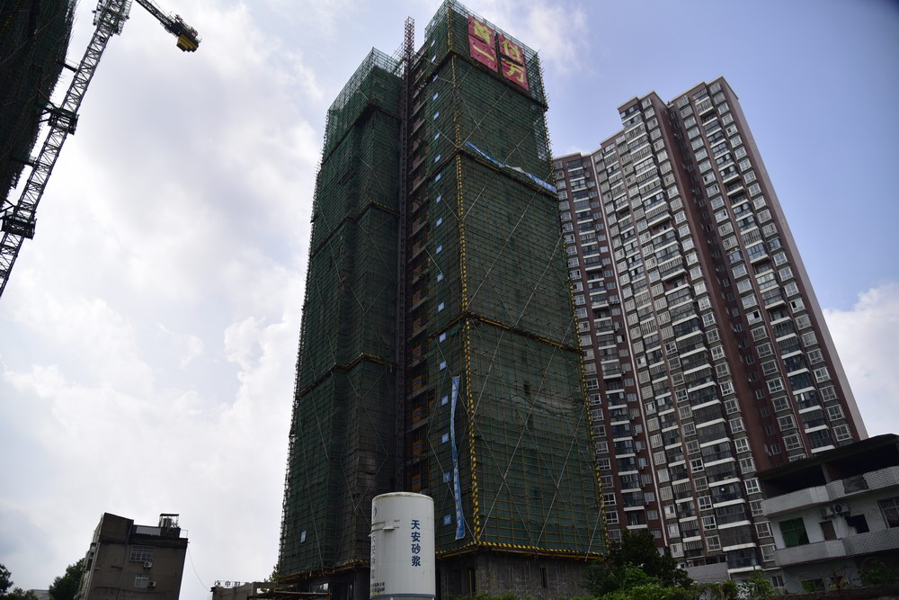 佳鑫·名著2021年8月工程进度1号楼即将开始拆除脚手架